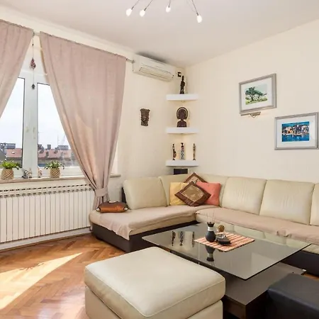 شقة Beautiful Downtown *