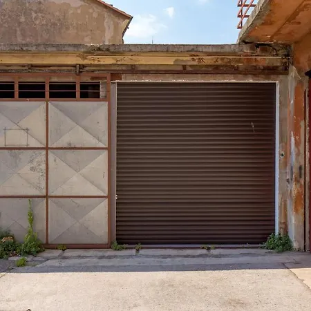 Beautiful Downtown غييكا