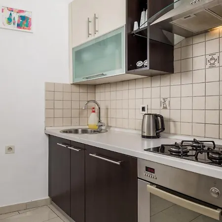 Beautiful Downtown * غييكا